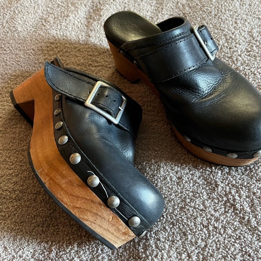 Free People Clog